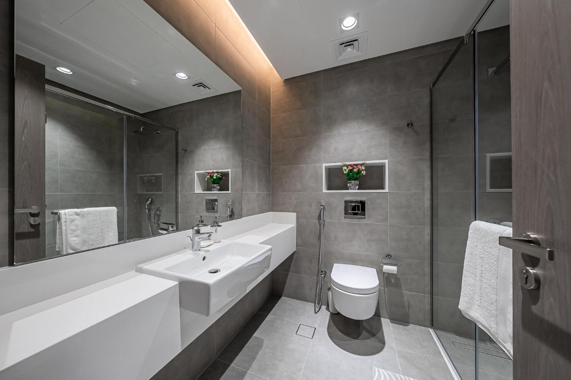 Apartment Spacious 3bdr I Maid I Gym I Infinity Pool I District One I Residences 11 Dubai