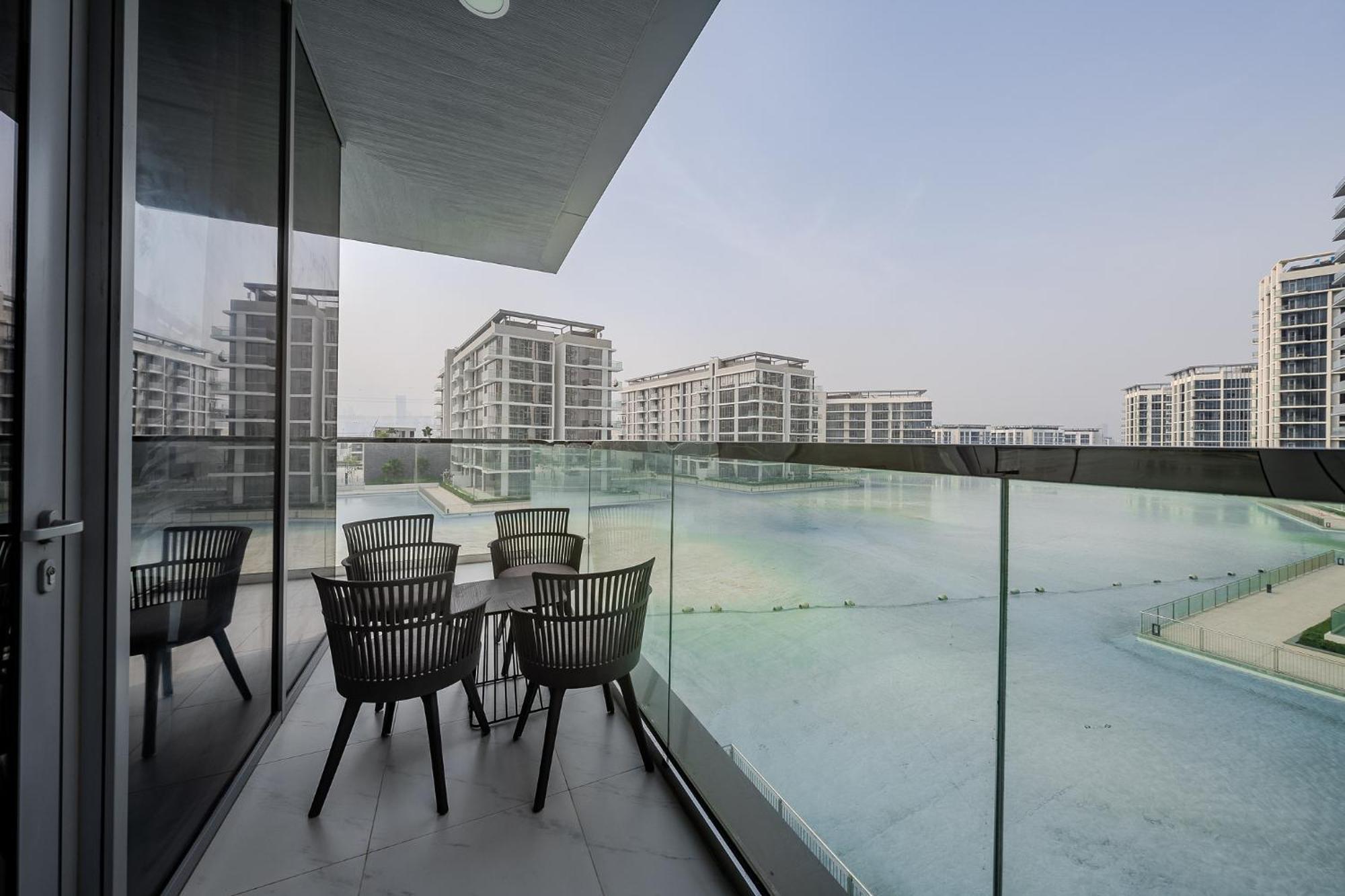 Apartment Spacious 3bdr I Maid I Gym I Infinity Pool I District One I Residences 11 Dubai