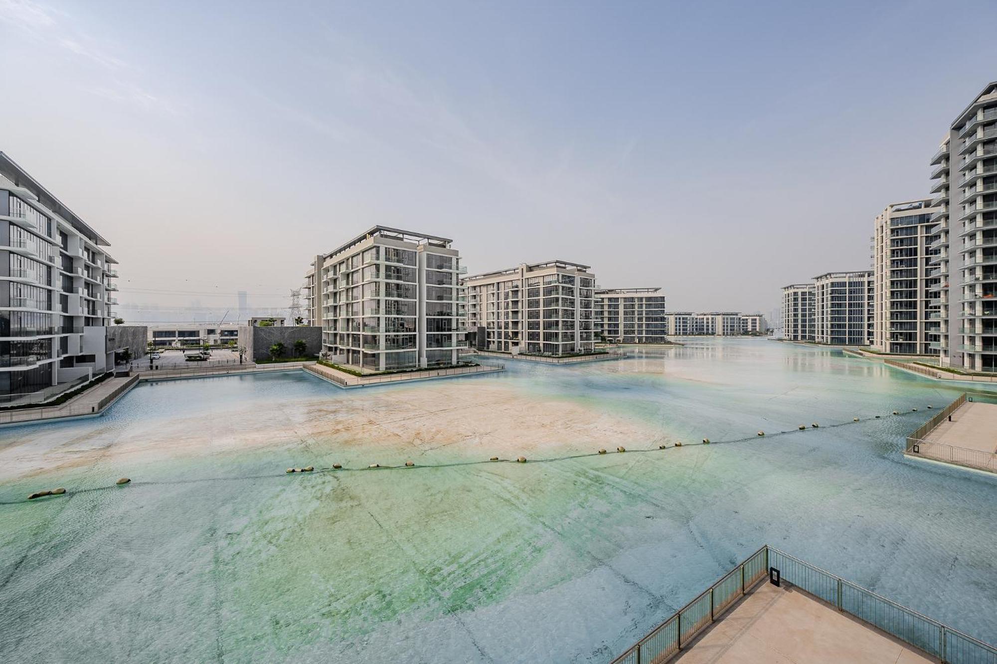 Apartment Spacious 3bdr I Maid I Gym I Infinity Pool I District One I Residences 11 Dubai