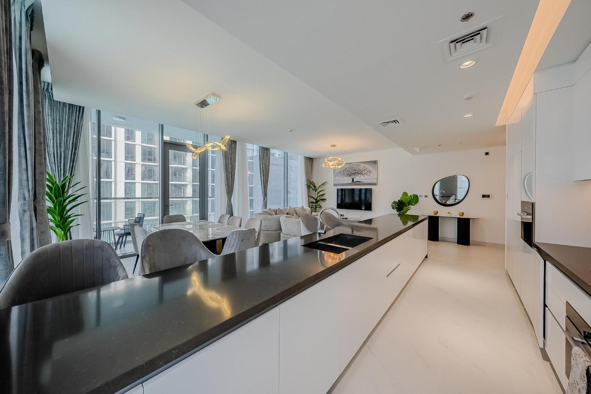 Spacious 3bdr I Maid I Gym I Infinity Pool I District One I Residences 11 Dubai